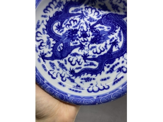 青花双龙戏珠纹笔洗