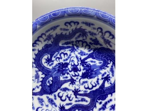 青花双龙戏珠纹笔洗