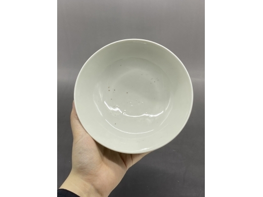 粉彩四季花卉纹碗