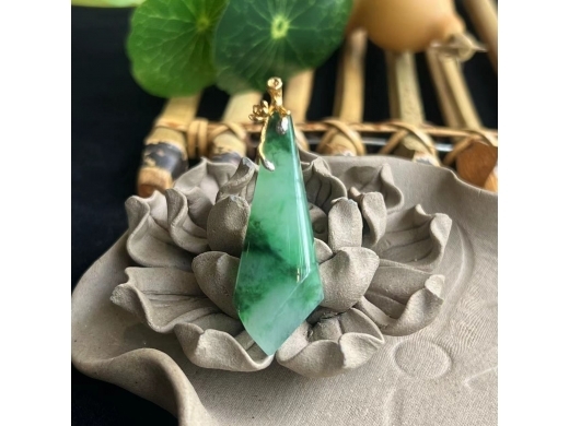 0318K金翠色菱形牌