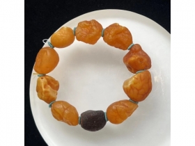 40蜜蜡海漂手串