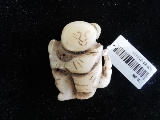 白玉人物
