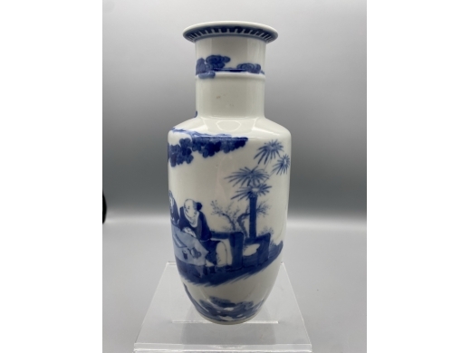 青花人物棒槌瓶