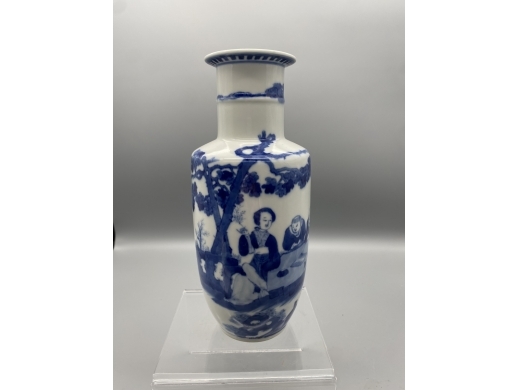 青花人物棒槌瓶