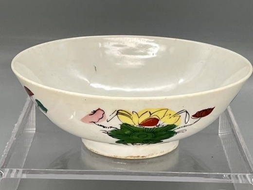 粉彩四季花卉纹大碗