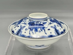 青花麒麟福寿康宁纹大盖碗
