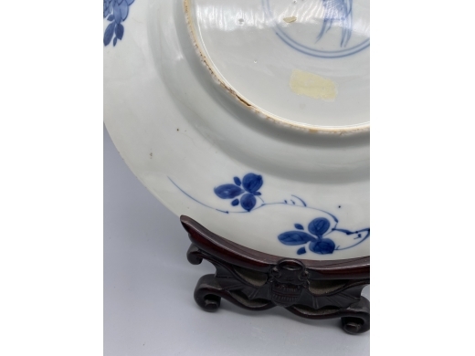 青花花篮纹折沿盘