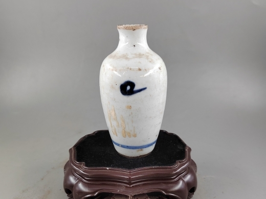 青花人物小瓶