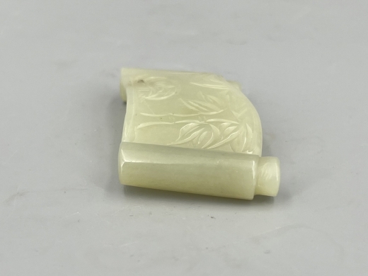 玉雕花鸟纹墨床