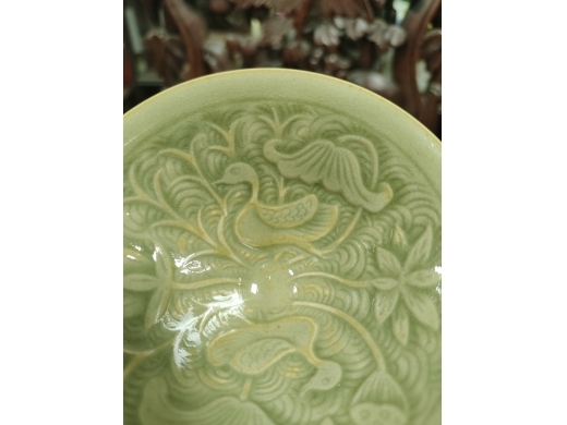 明耀州窑瓷碗