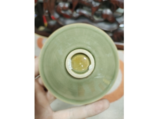 明耀州窑瓷碗