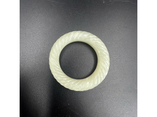 玉雕绳纹环