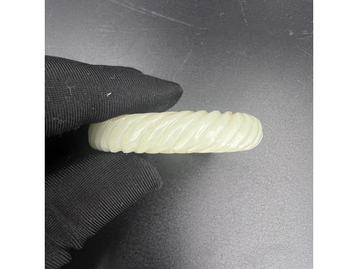 玉雕绳纹环