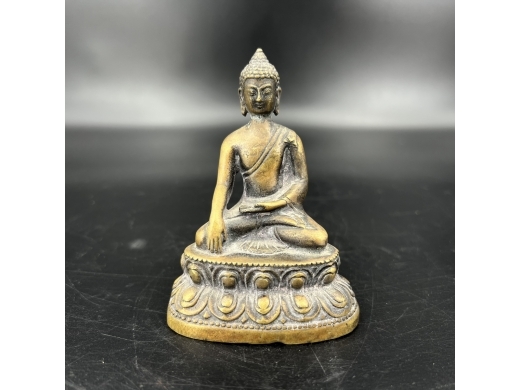 铜释迦摩尼像