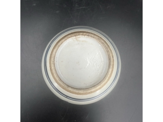 青花婴戏纹小罐