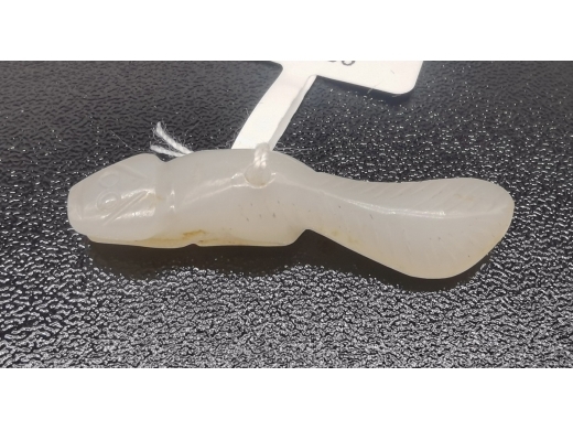玉松鼠挂件
