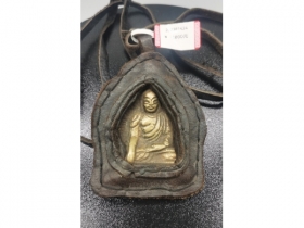 带皮套铜佛龛