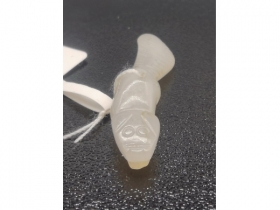 玉松鼠挂件