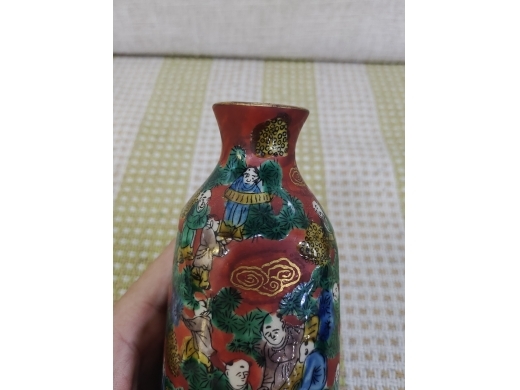 日瓷九谷人物酒壶