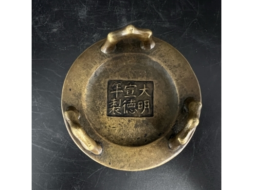 铜竹节形三足炉