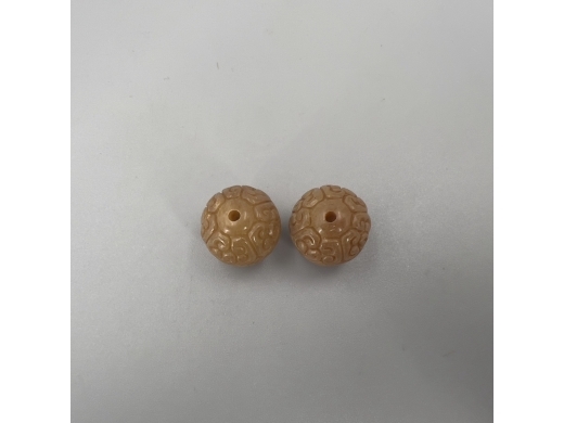 玉雕如意纹圆珠一对