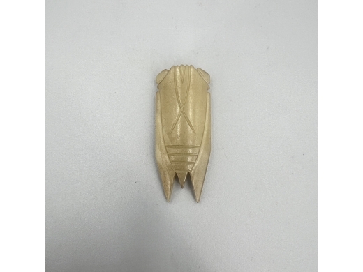 玉雕蝉形挂件