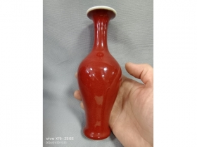 清代季红观音瓶