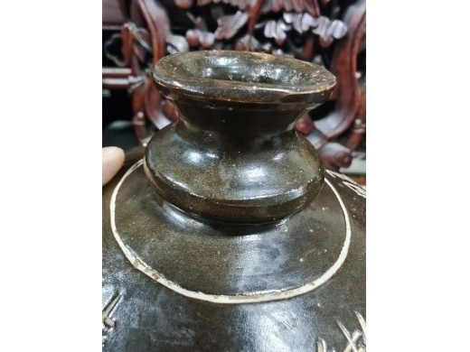 磁州窑提花嘟噜瓶
