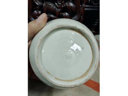 定窑僧帽壶