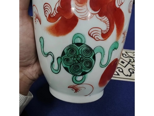 同治年制款狮子瓶