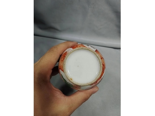 清代龙纹赏瓶