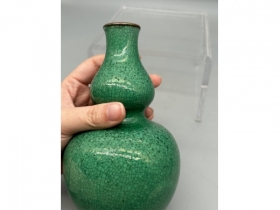 绿哥釉葫芦瓶