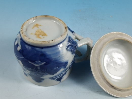 青花山水楼阁帖花耳杯