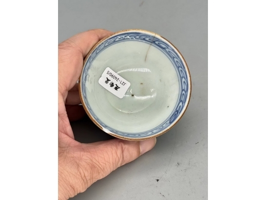 青花蕉叶纹鸡心盏