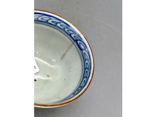 青花蕉叶纹鸡心盏
