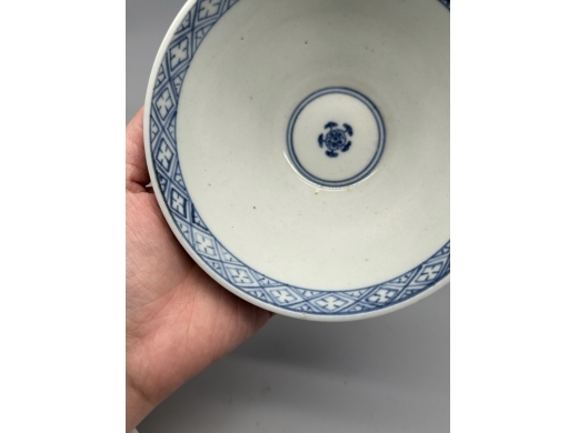 青花花蝶璎珞纹斗笠茶盏