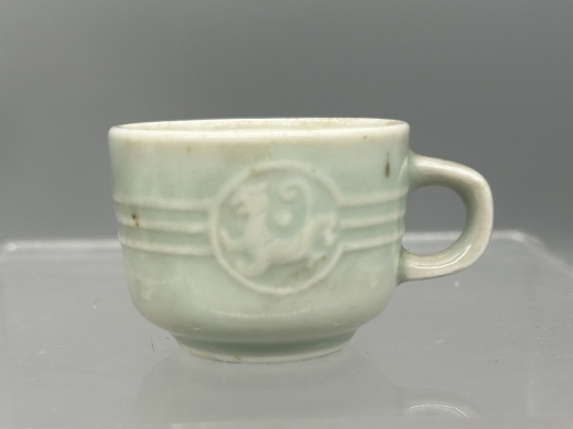 豆青釉小把杯