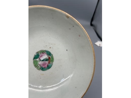 粉彩四季花卉纹碗