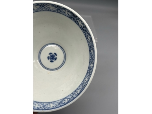 青花花蝶璎珞纹斗笠茶盏