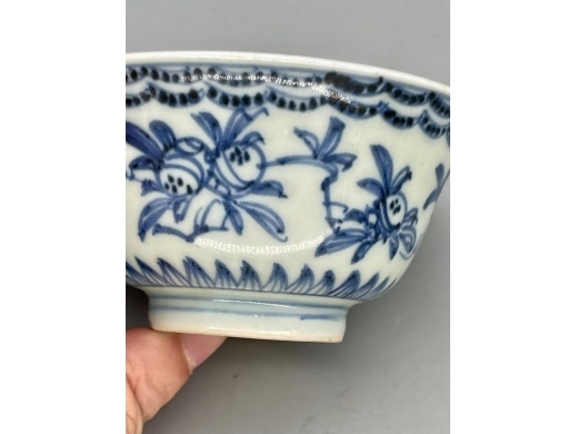 青花淡描三果纹茶盏