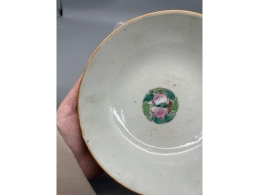 粉彩四季花卉纹碗