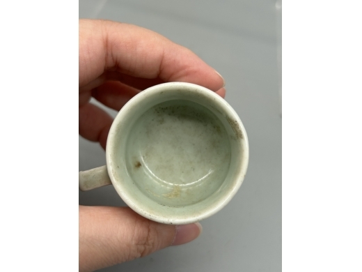 豆青釉小把杯