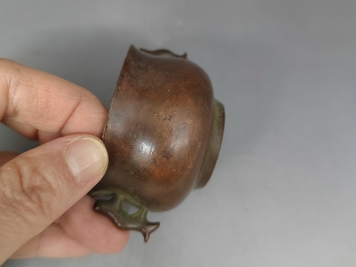 铜兽耳香炉