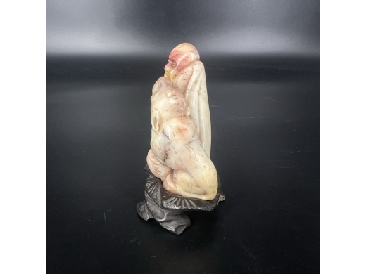 寿山石雕伏虎罗汉摆件