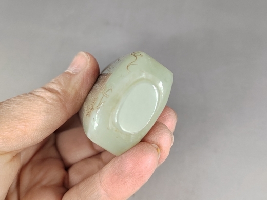 玉禅意鼻烟壶