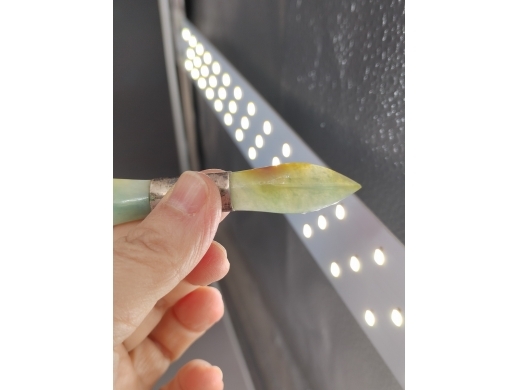 黄加绿翡翠发簪