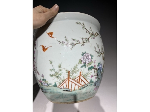 粉彩祥瑞纹卷缸