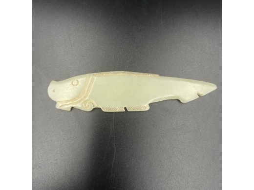 玉雕鱼型挂件