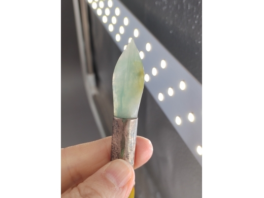 黄加绿翡翠发簪
