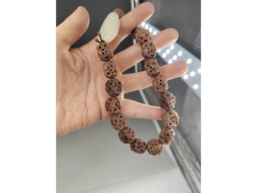 核雕人物十八子串